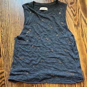 Abercrombie & Fitch gray detailed arrow tank top xs